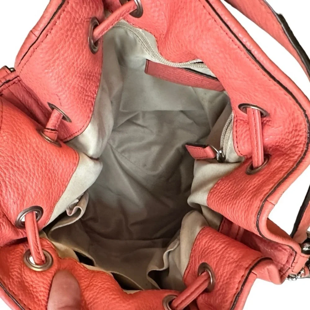 Coach‎ Pebbled Leather Purse